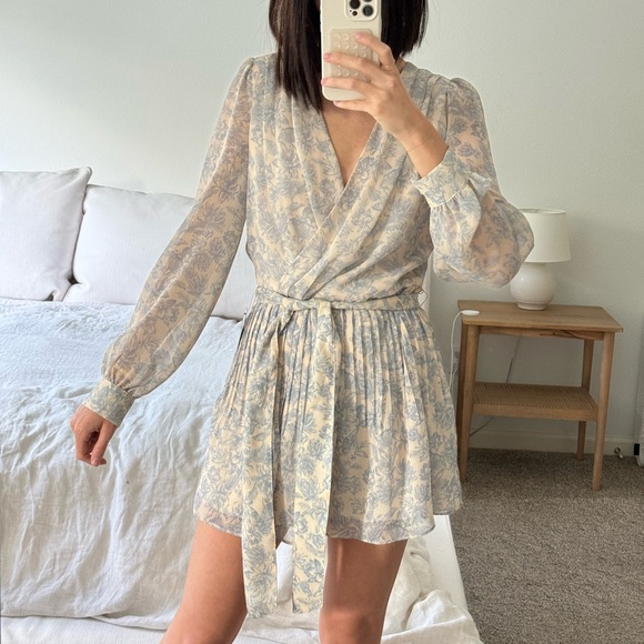 Express Romper - Picture 5 of 6